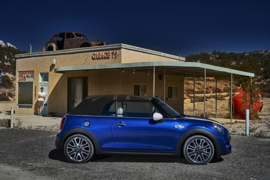  Mini Cooper S Cabrio (F57) 2018 года  (WW) (фото 68 из 222)